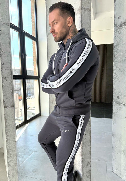 СПОРТИВНИЙ КОСТЮМ STRIPES