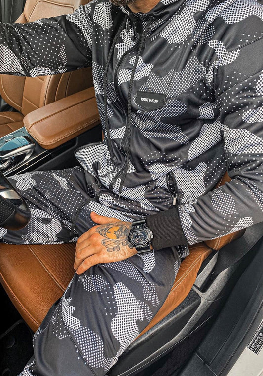 СПОРТИВНИЙ КОСТЮМ CAMO DOT