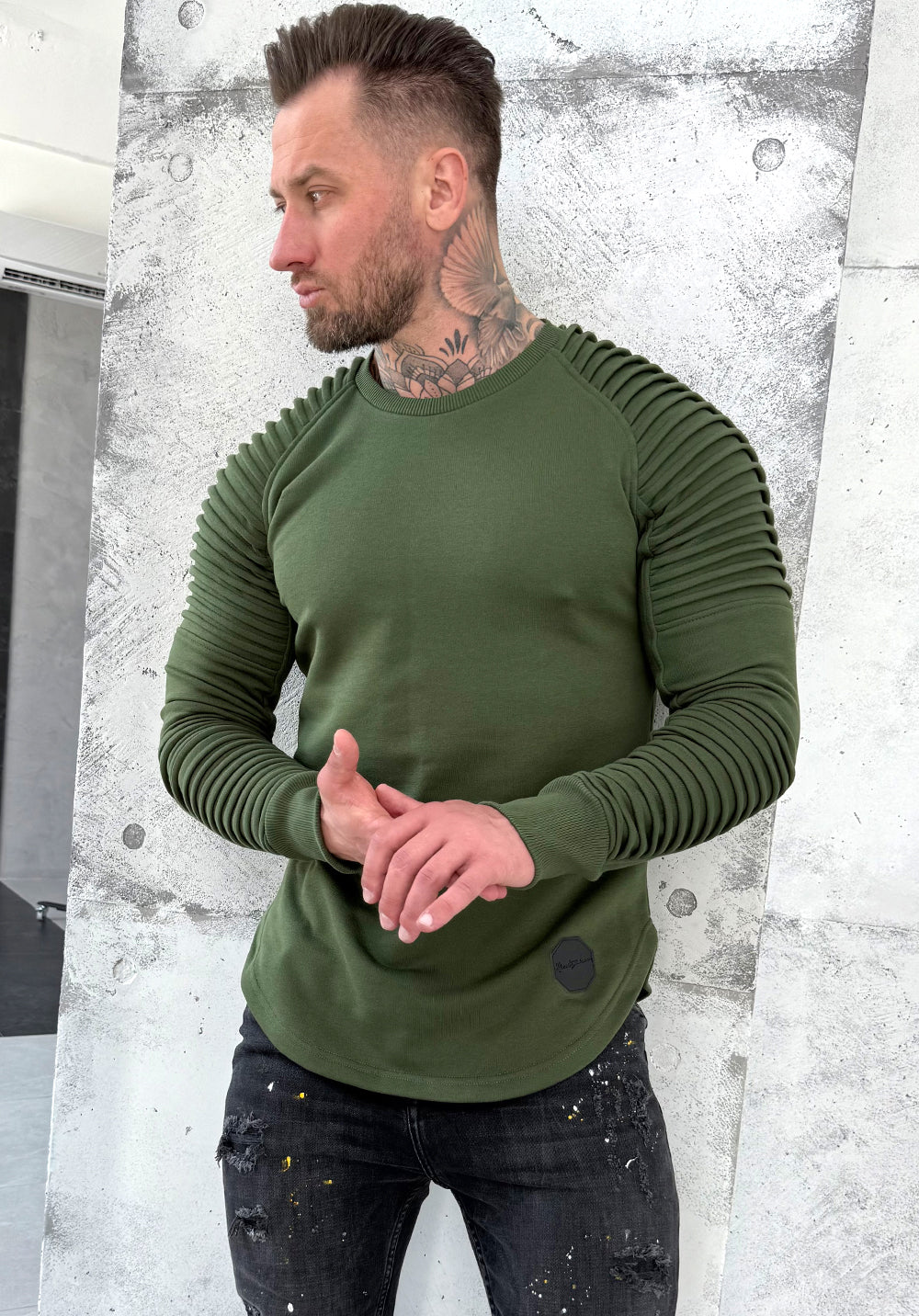 SWEATSHIRT RELIEF 2