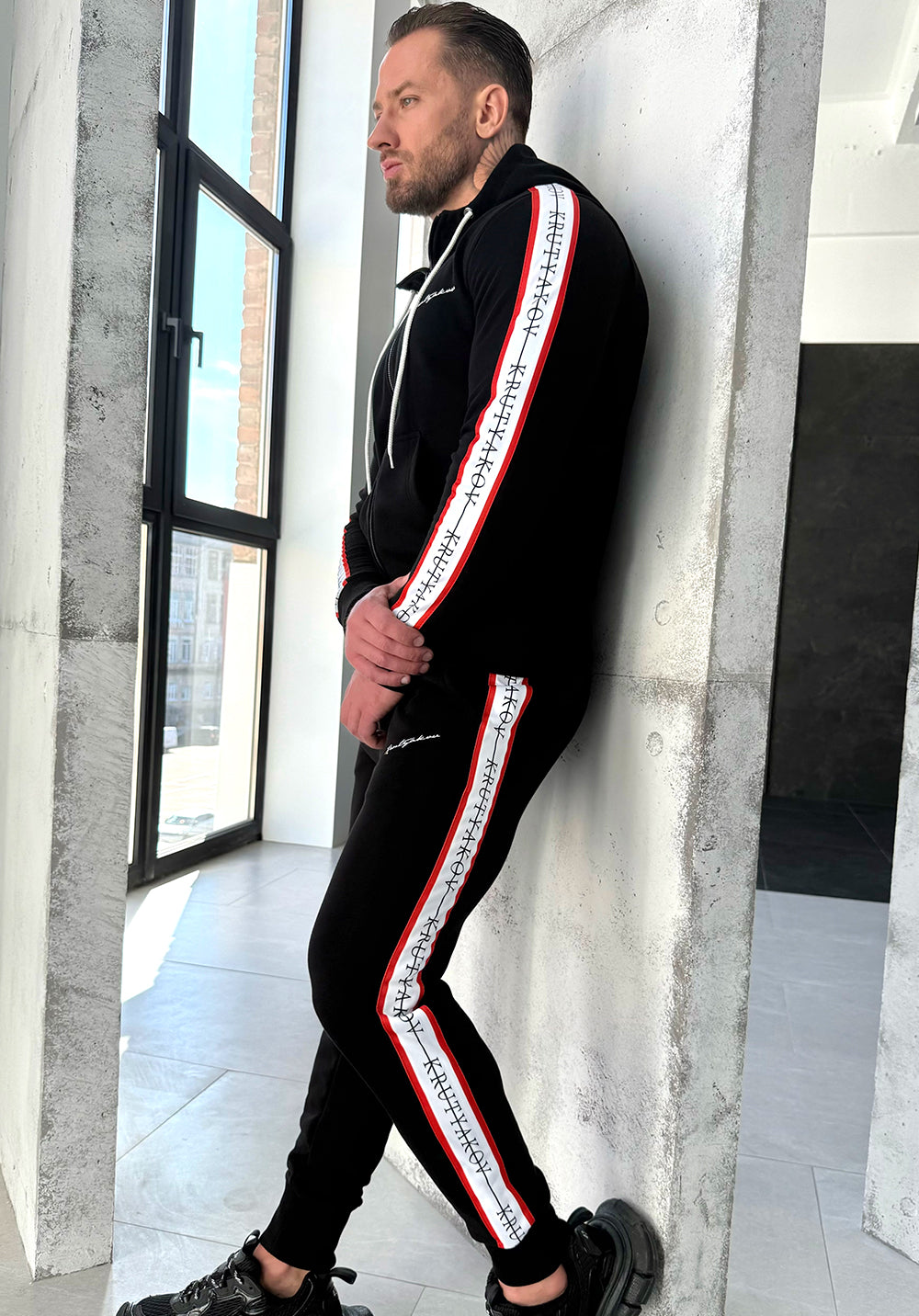 TRACKSUITS FOR COUPLE STRIPES