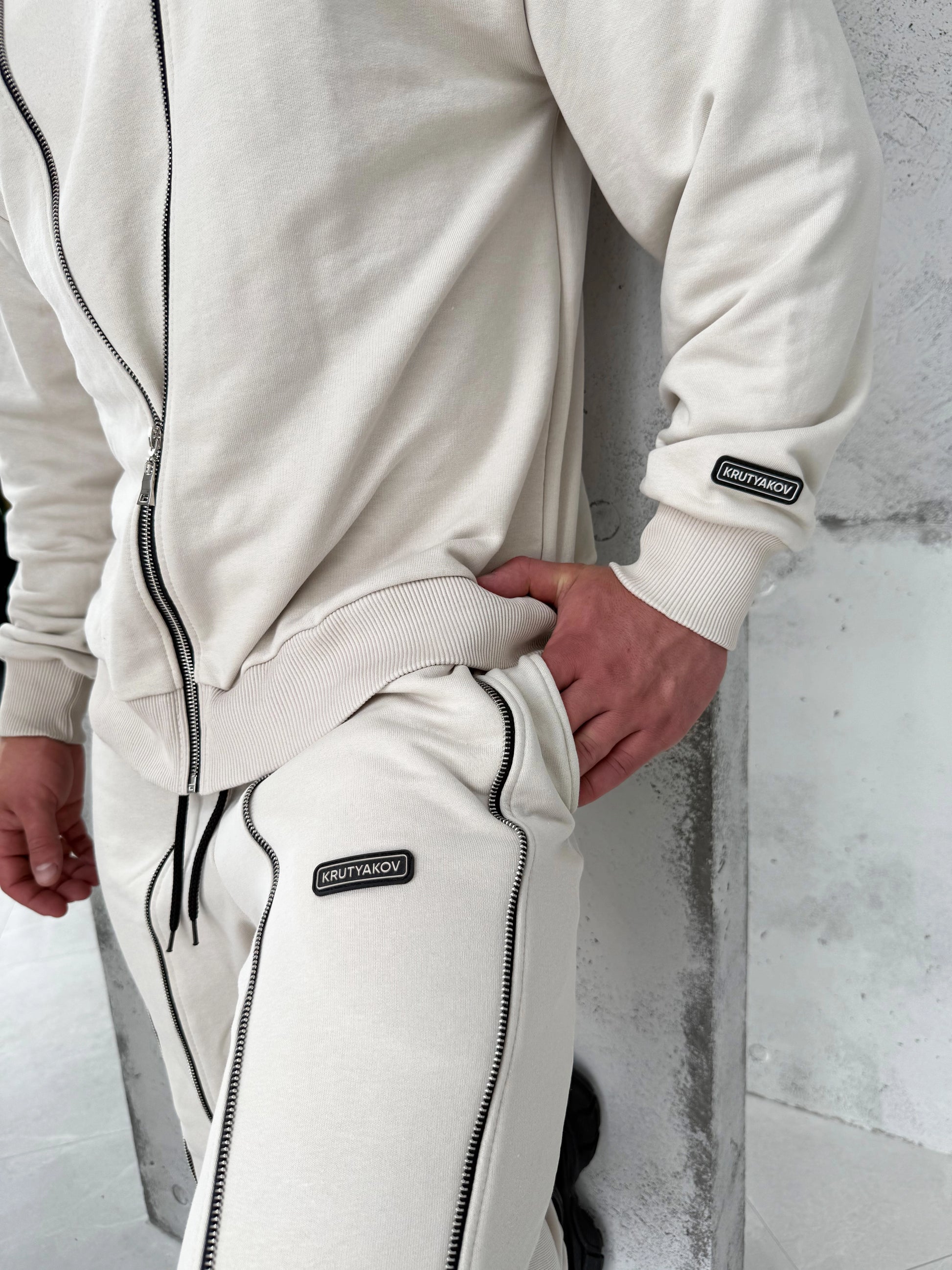 TRACKSUIT DELTA