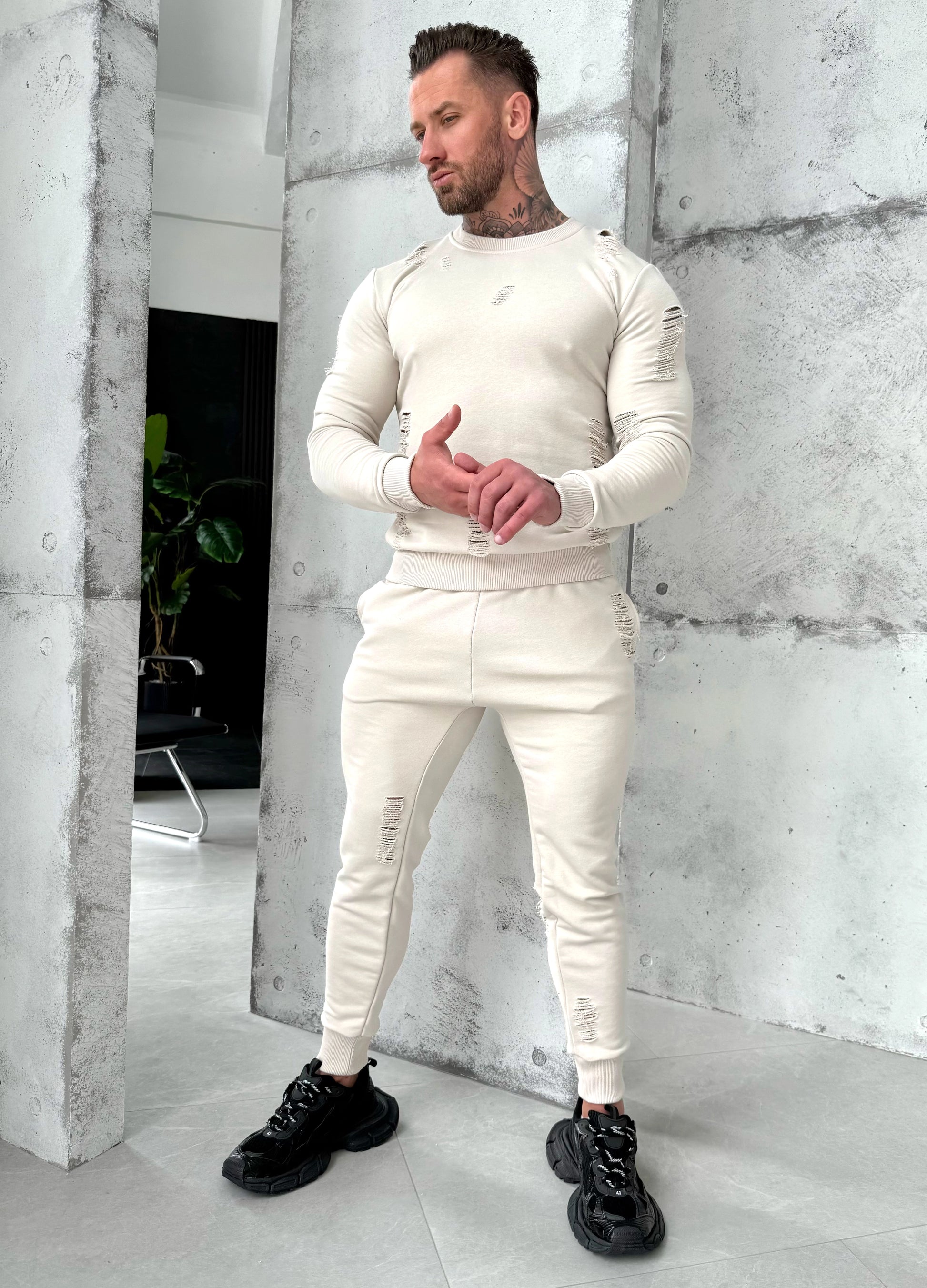 TRACKSUIT AGGED