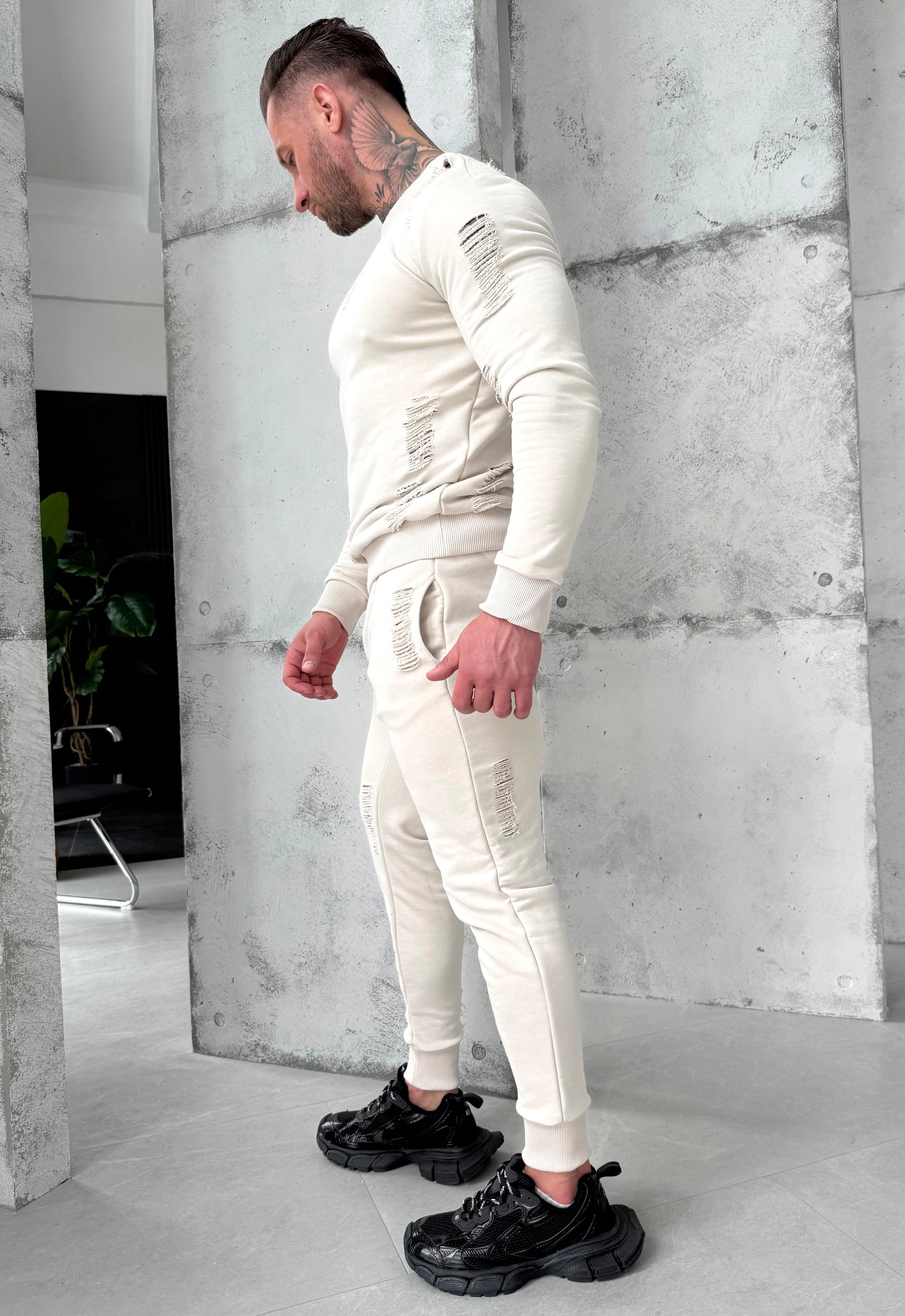 TRACKSUIT AGGED