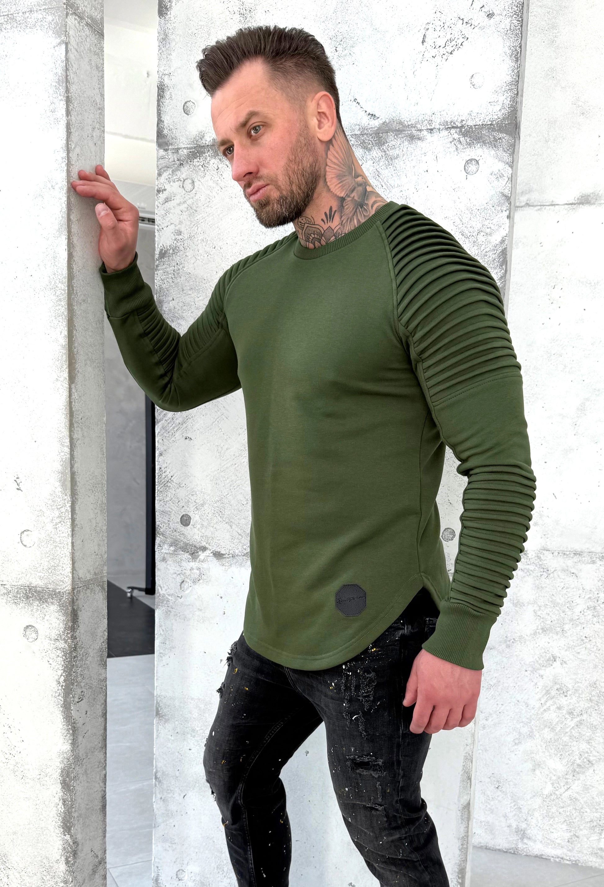 SWEATSHIRT RELIEF 2