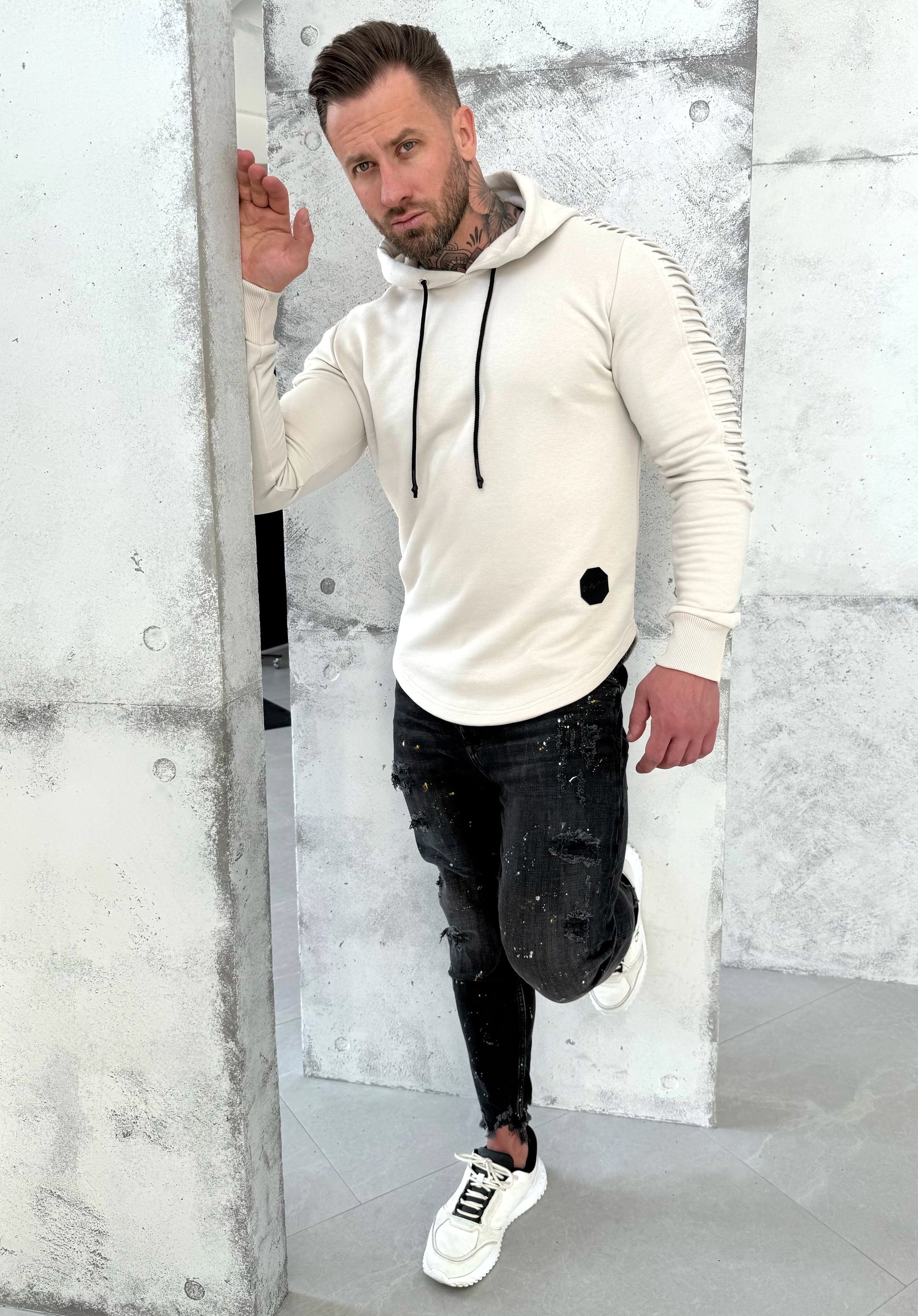 HOODIE RELIEF 3