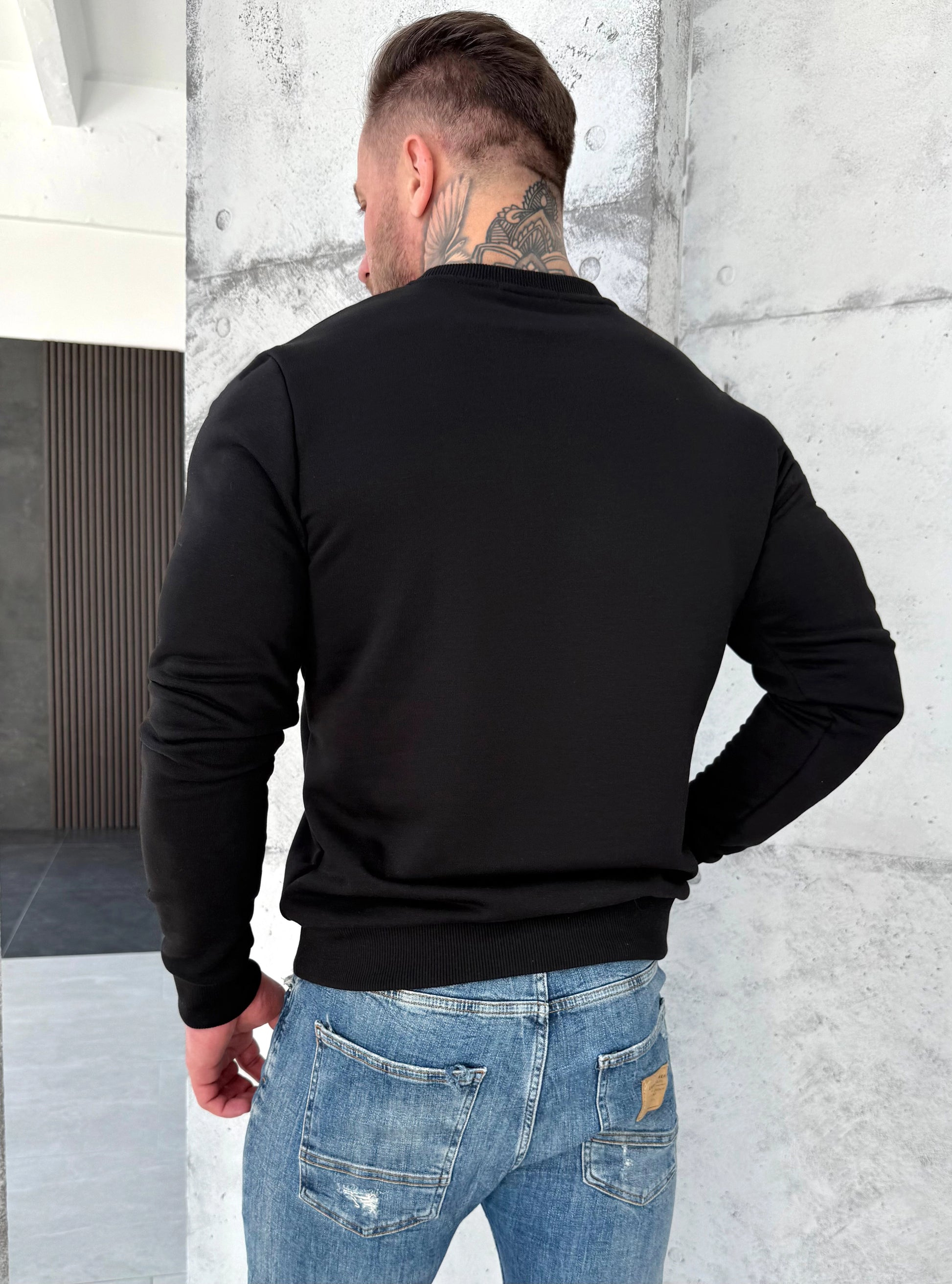SWEATSHIRT LOCK UP