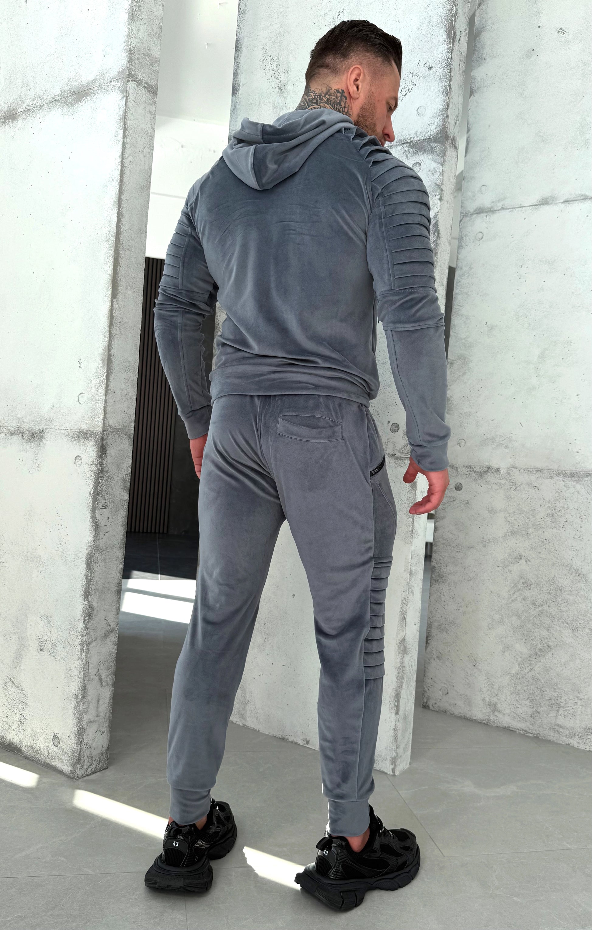 TRACKSUIT RELIEF VELUR