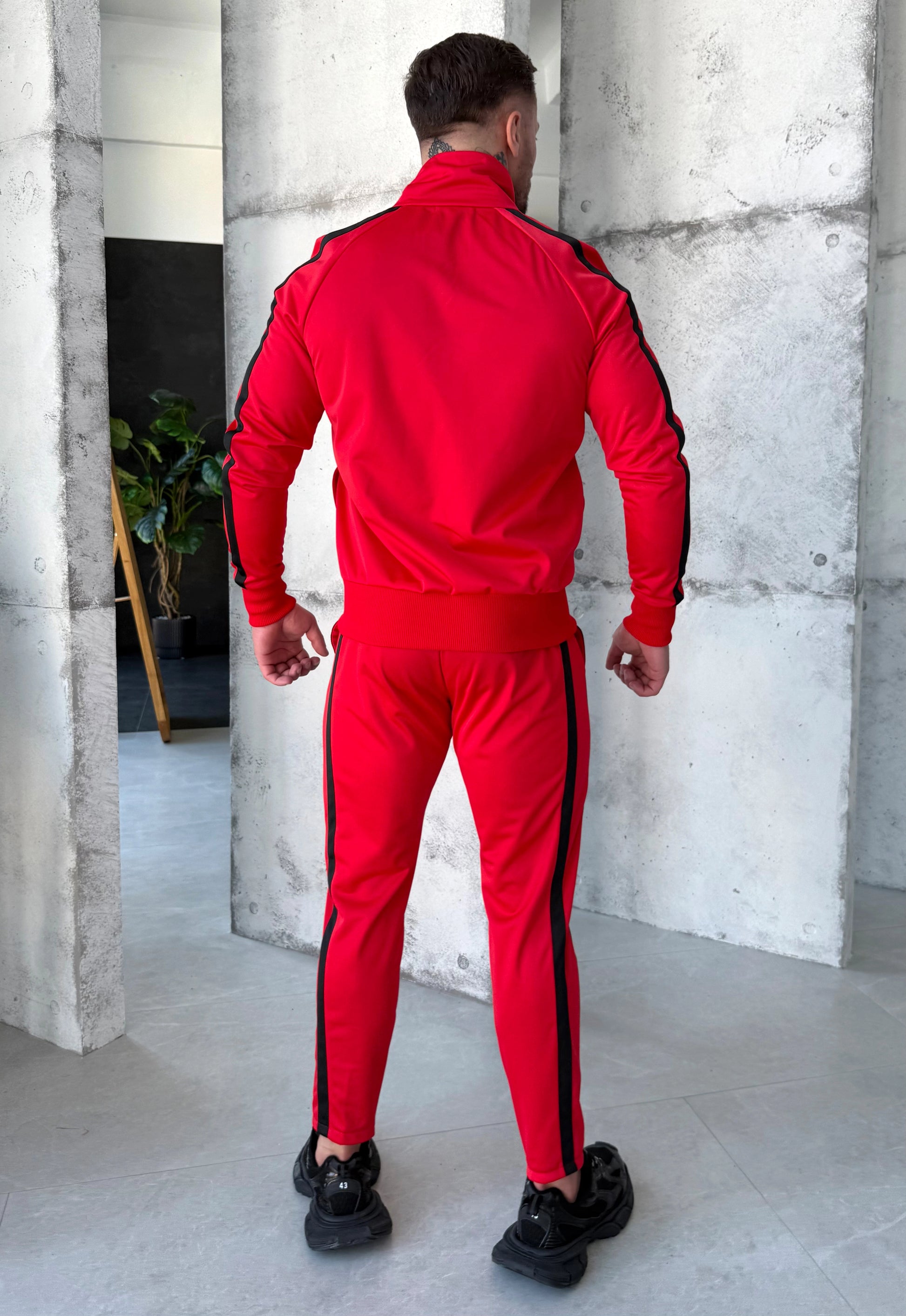 TRACKSUIT OBLIVION