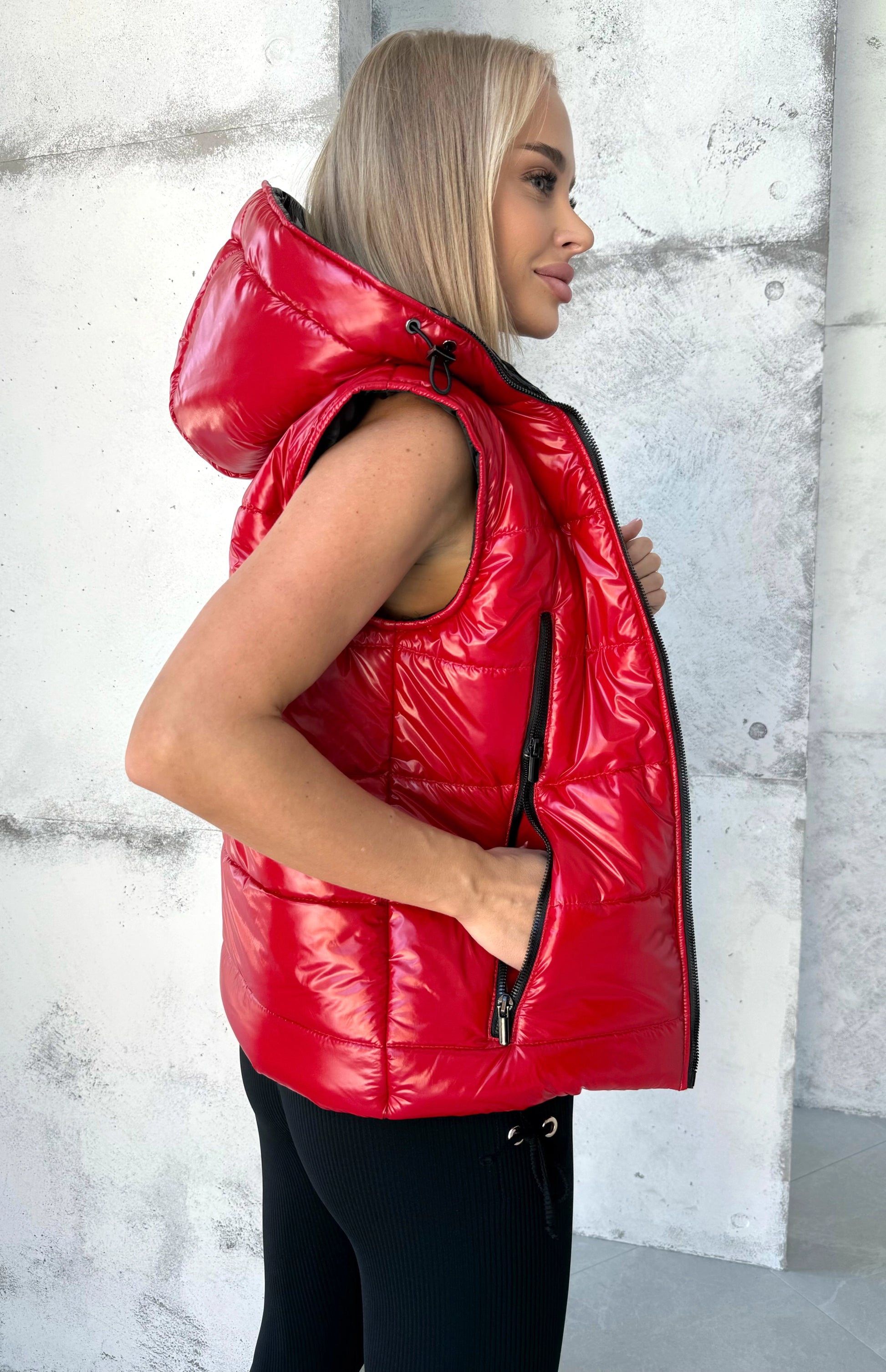 VEST SANDY