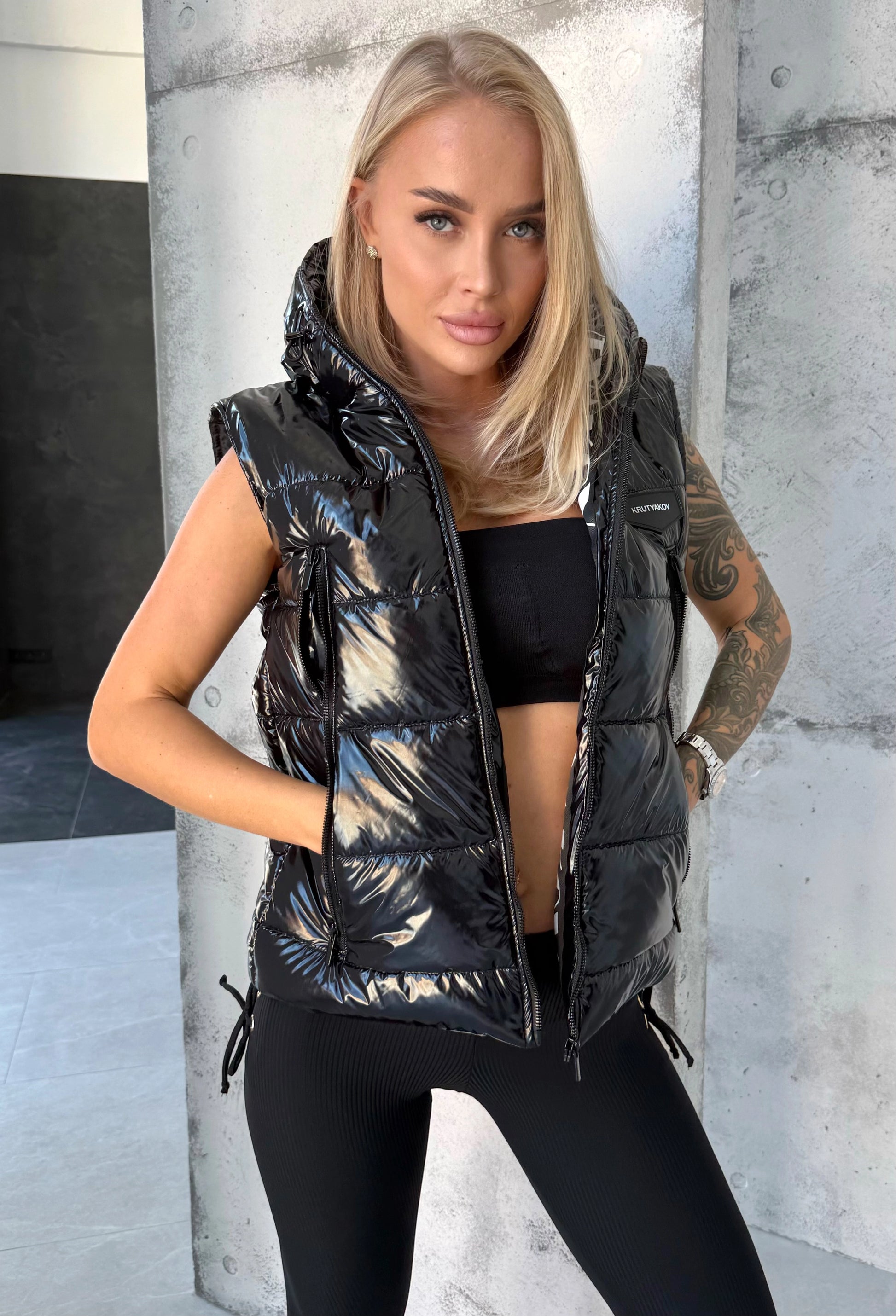VEST SANDY