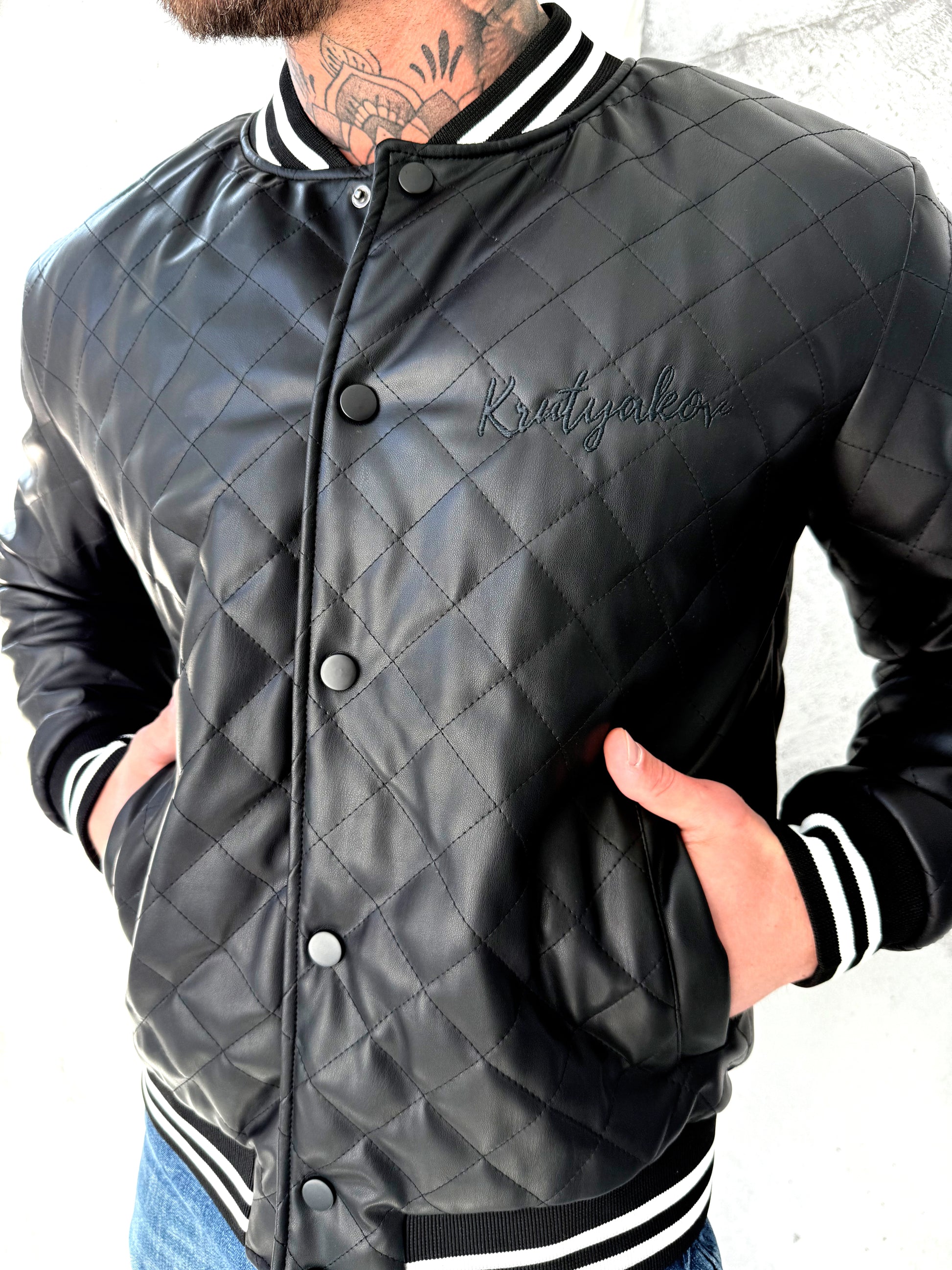 BOMBER SPLIT