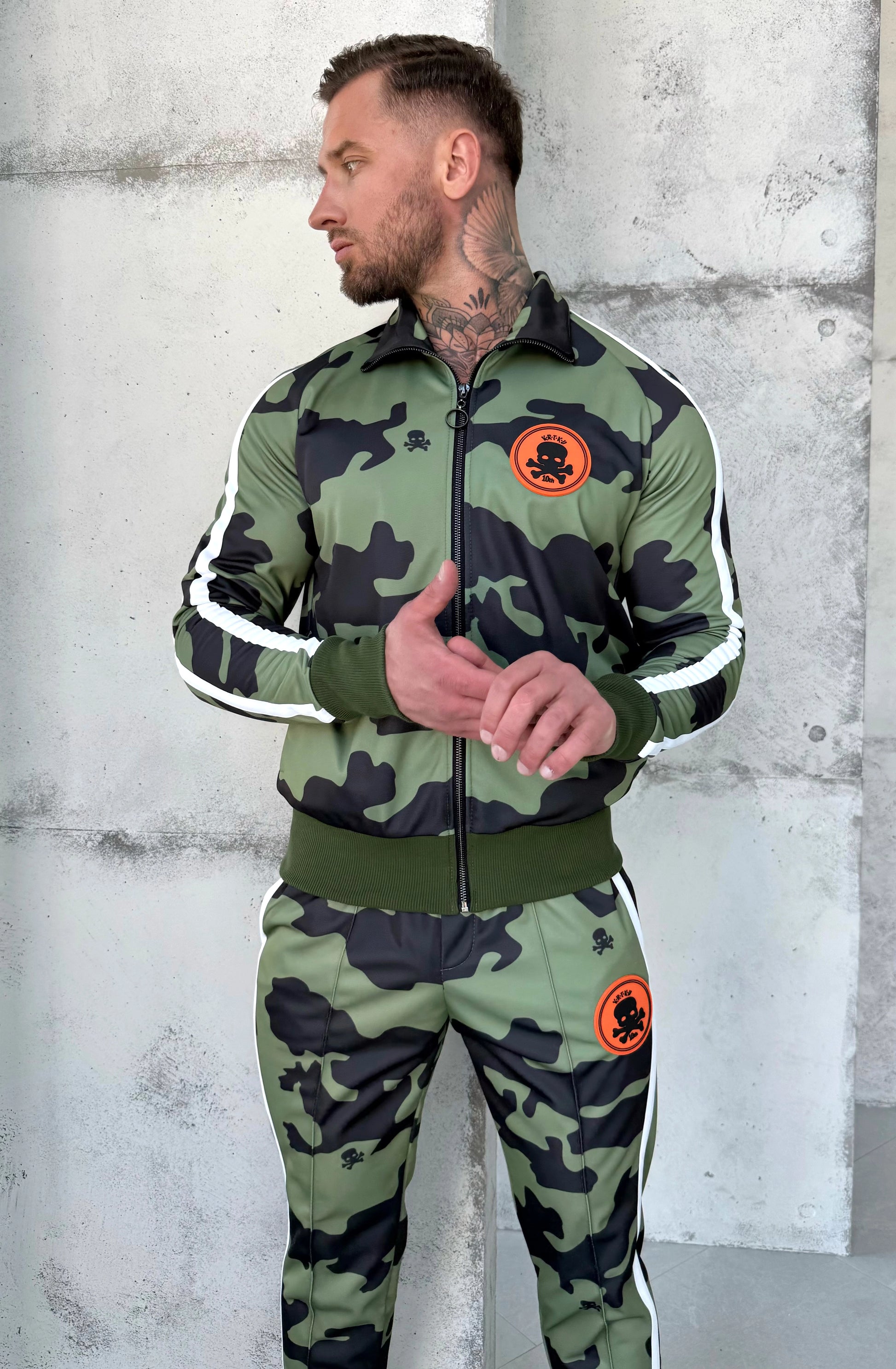 TRACKSUIT OBLIVION