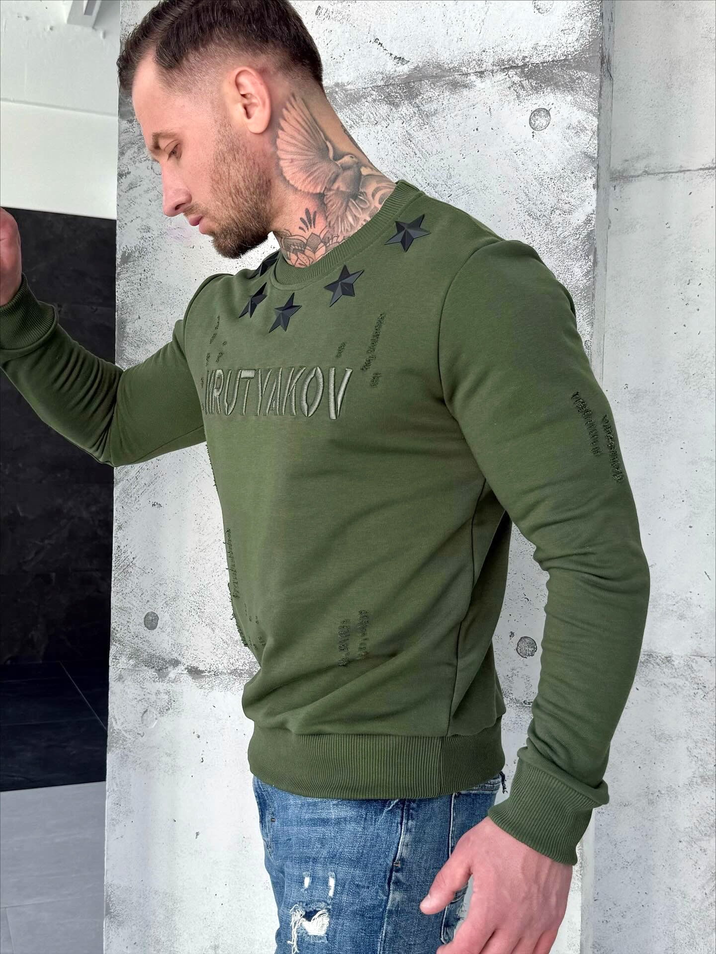 SWEATSHIRT FIVE METAL STARS