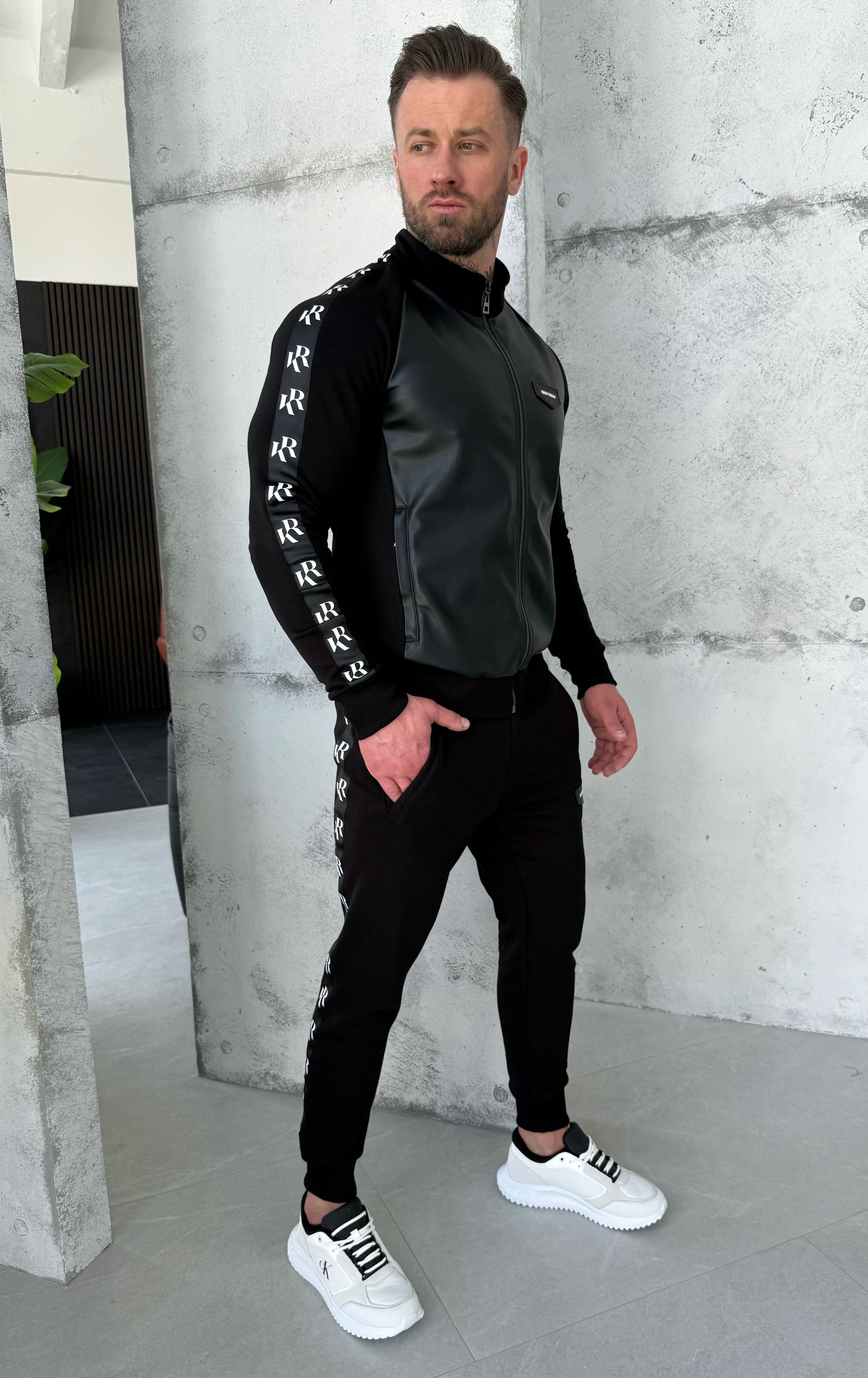 TRACKSUIT HOWARD