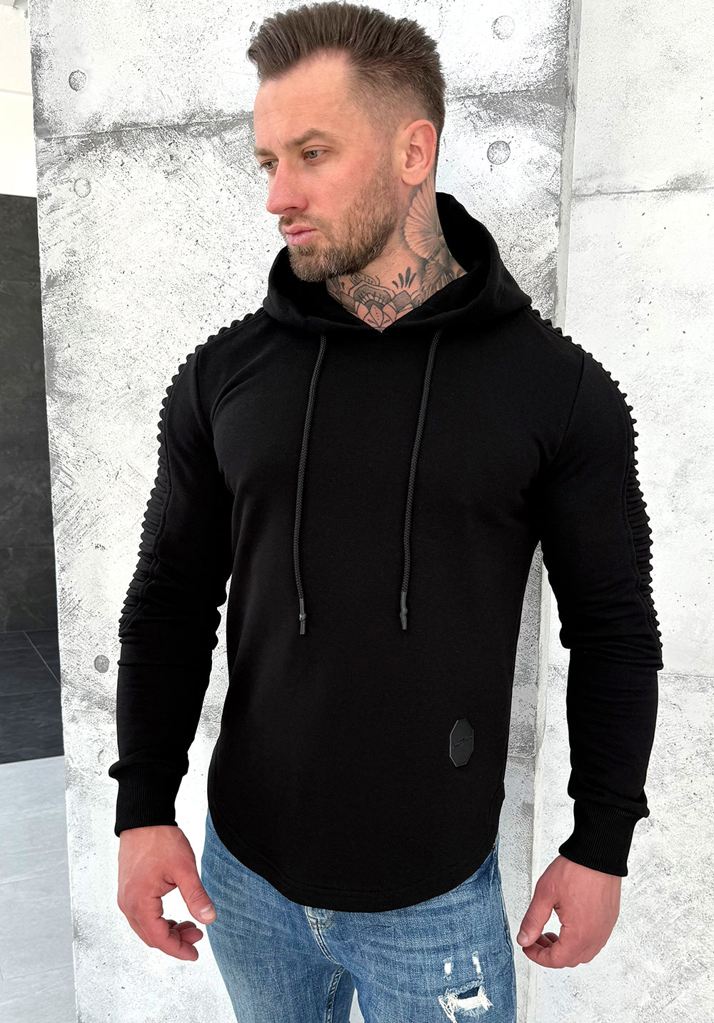 HOODIE RELIEF 3