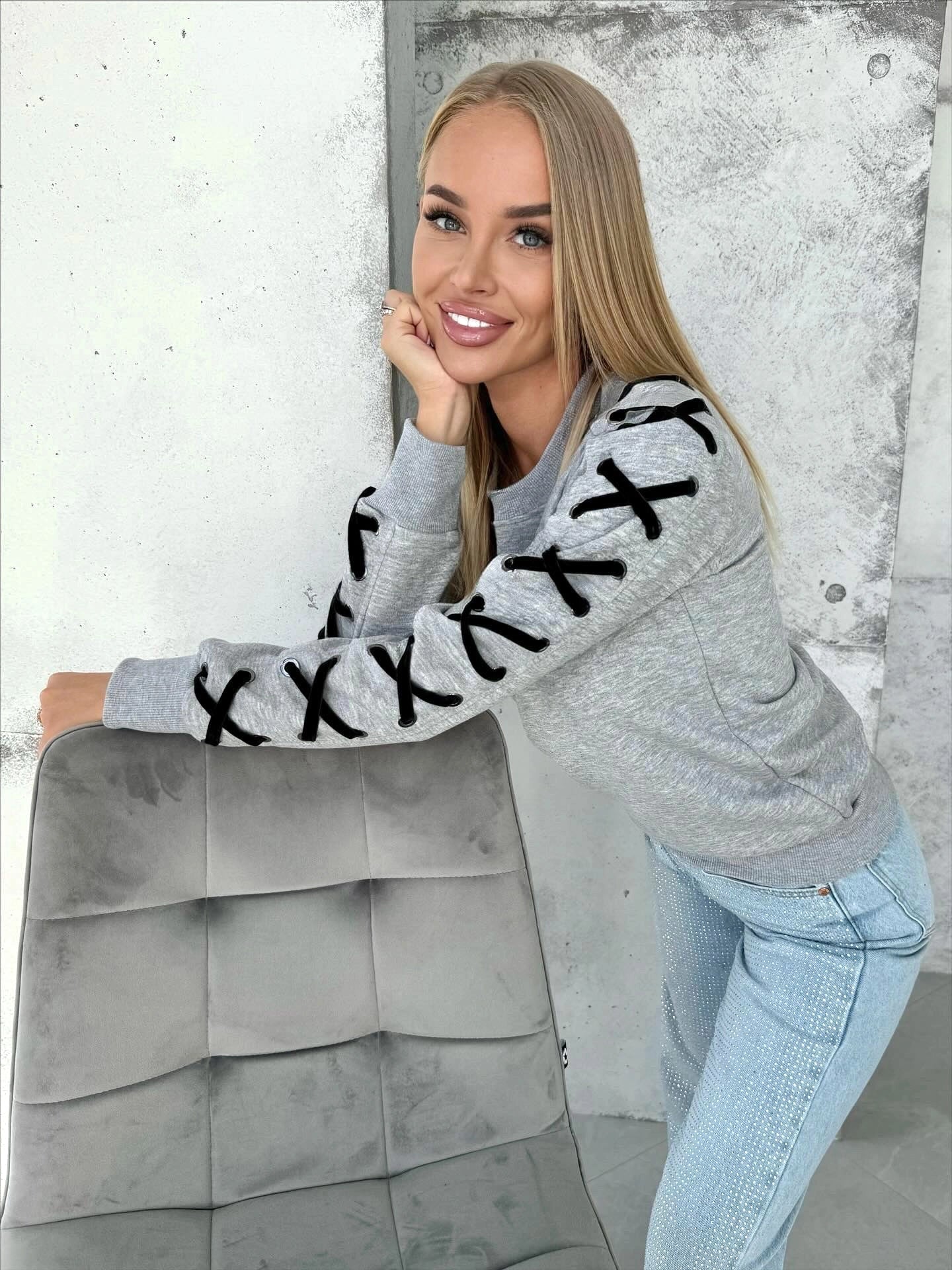 СВІТШОТ MIRA