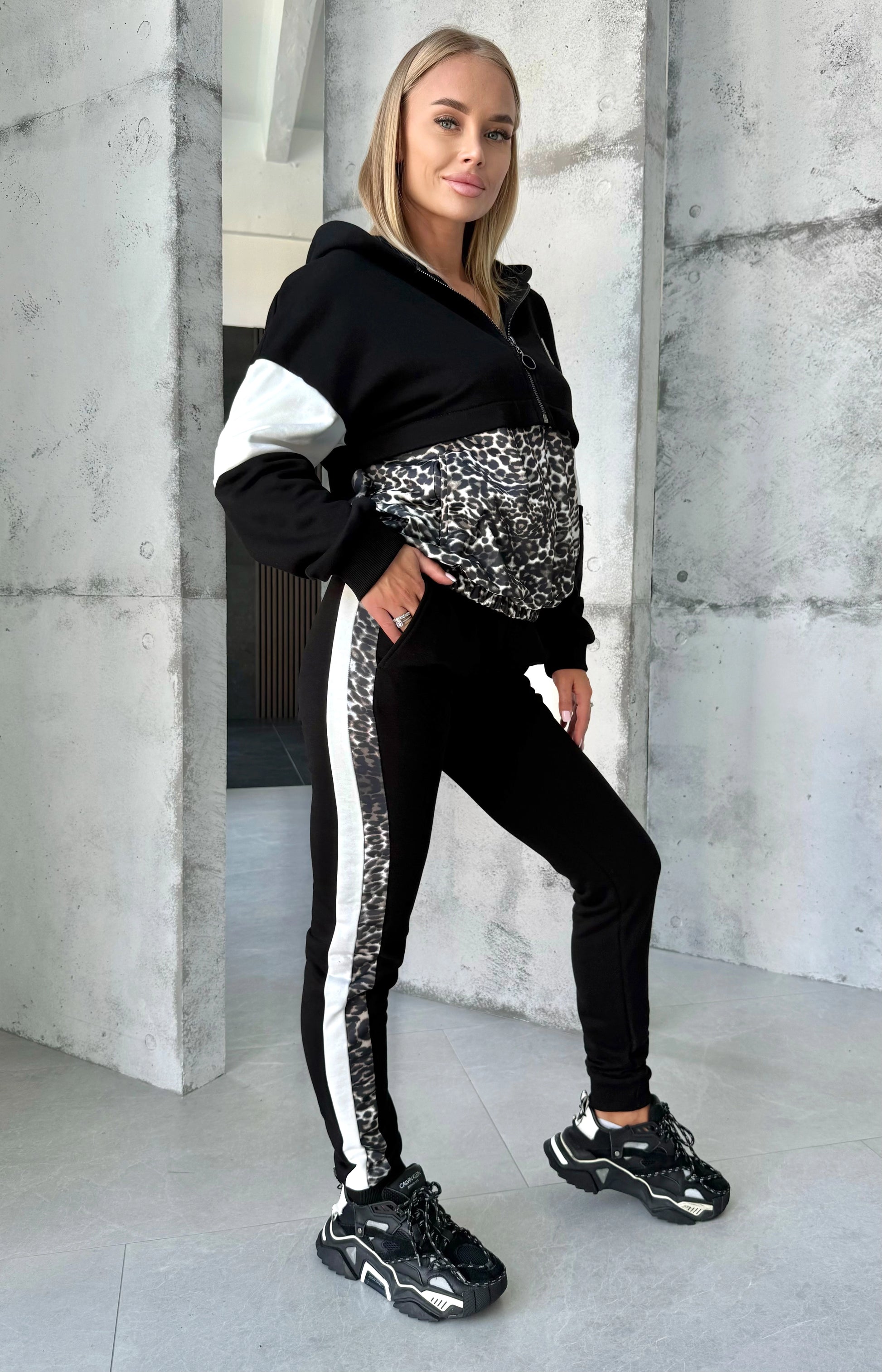 СПОРТИВНИЙ КОСТЮМ GEPARD STRIPES