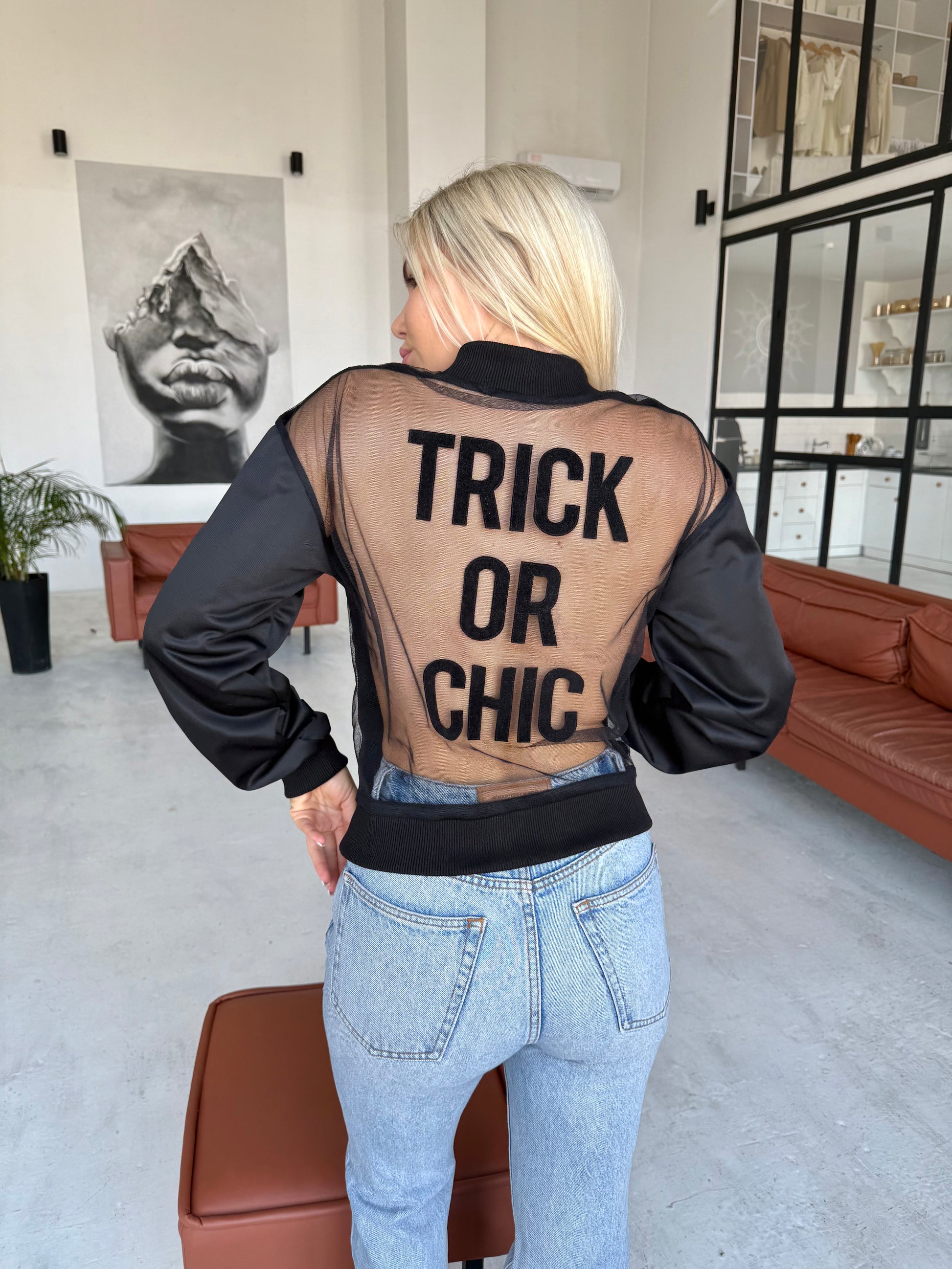 БОМБЕР TRICK OR CHIC