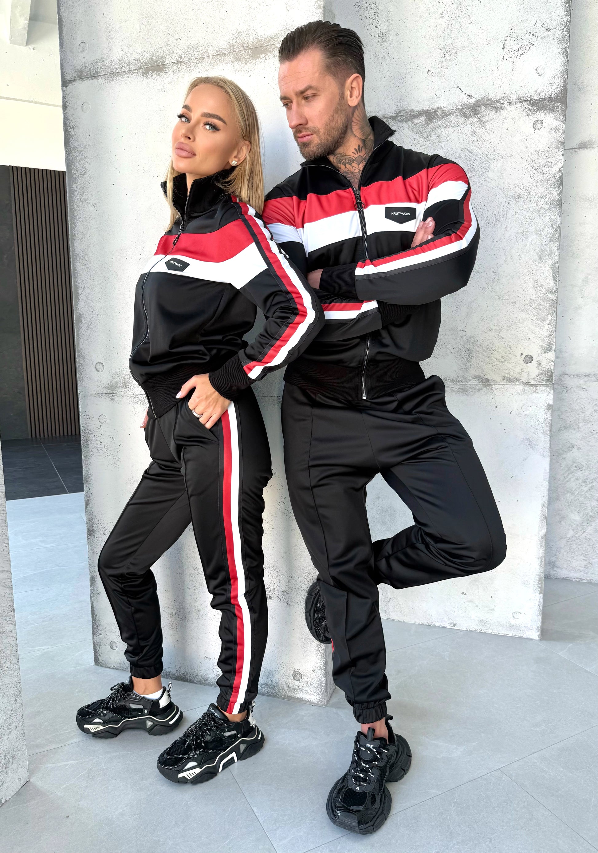 ПАРНІ СПОРТИВНІ КОСТЮМИ SPORT BLACK