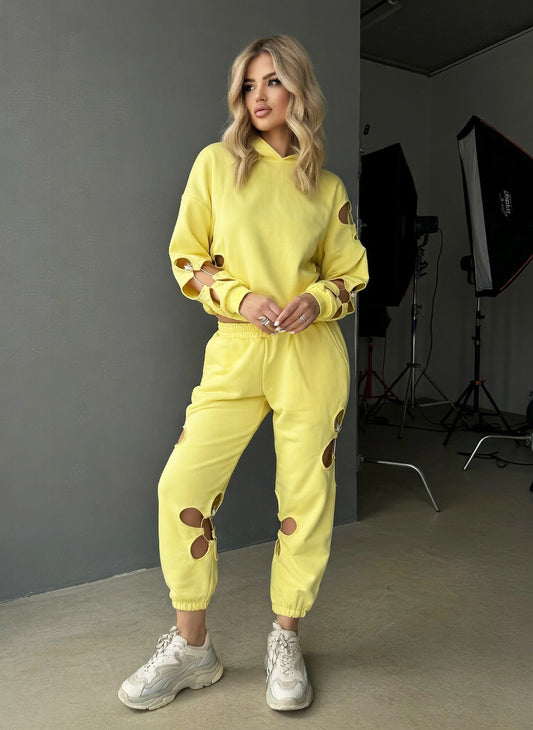 Жовтий костюм Daisy KRUTYAKOV для яскравих повсякденних образів