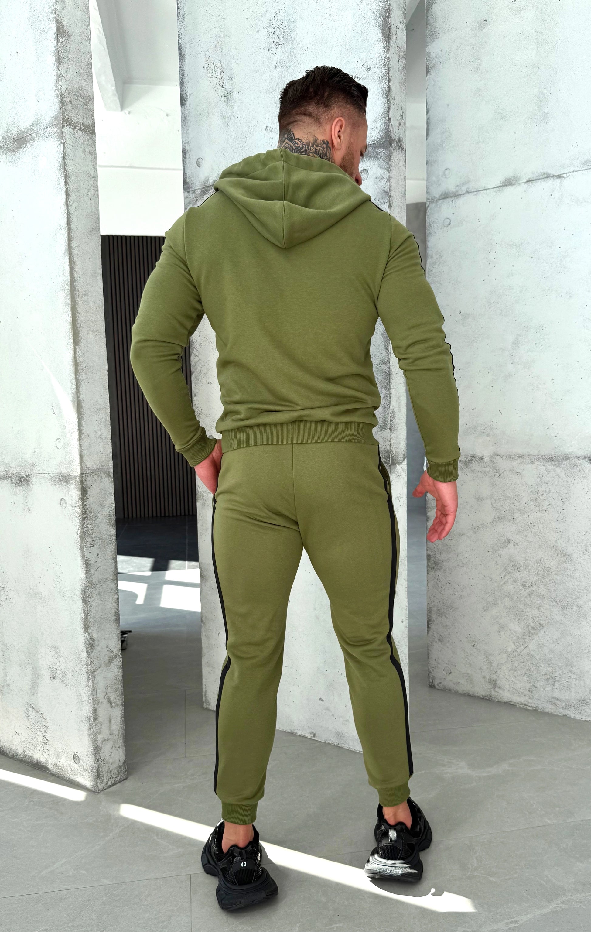 СПОРТИВНИЙ КОСТЮМ GERALD