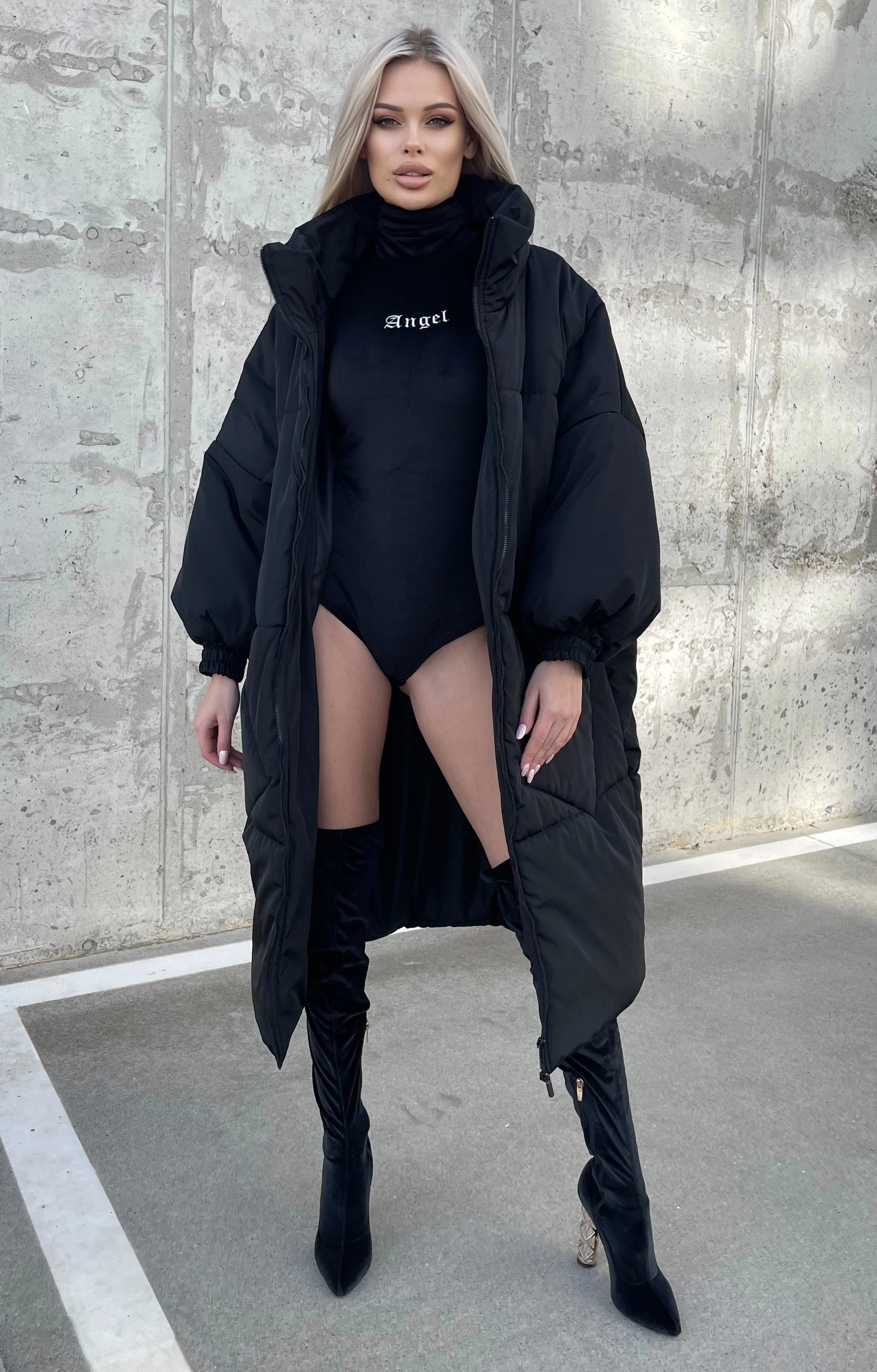 КУРТКА ОВЕРСАЙЗ BLACK QUEEN