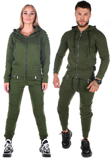 TRACKSUITS FOR COUPLE RELIEF