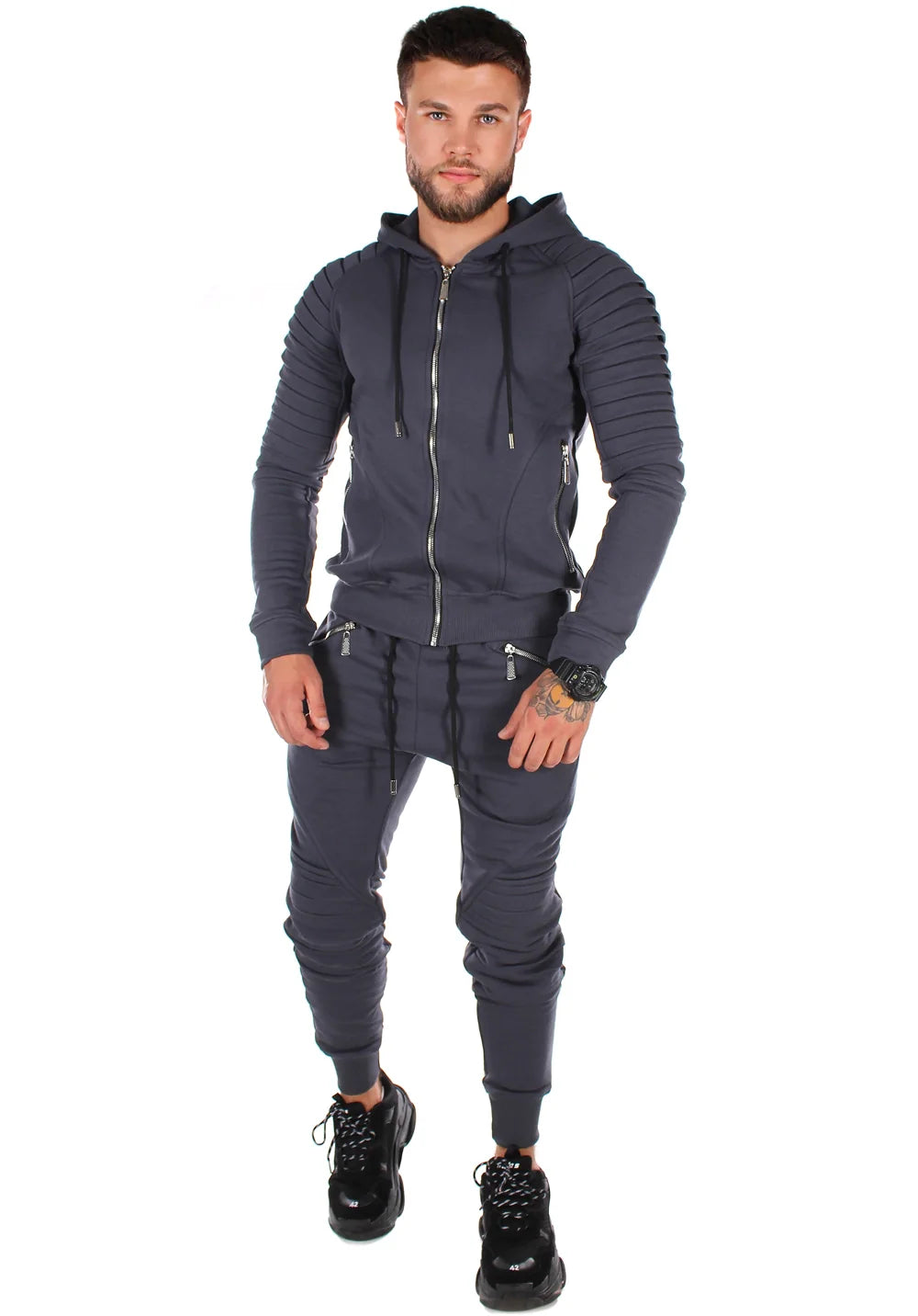 TRACKSUIT RELIEF