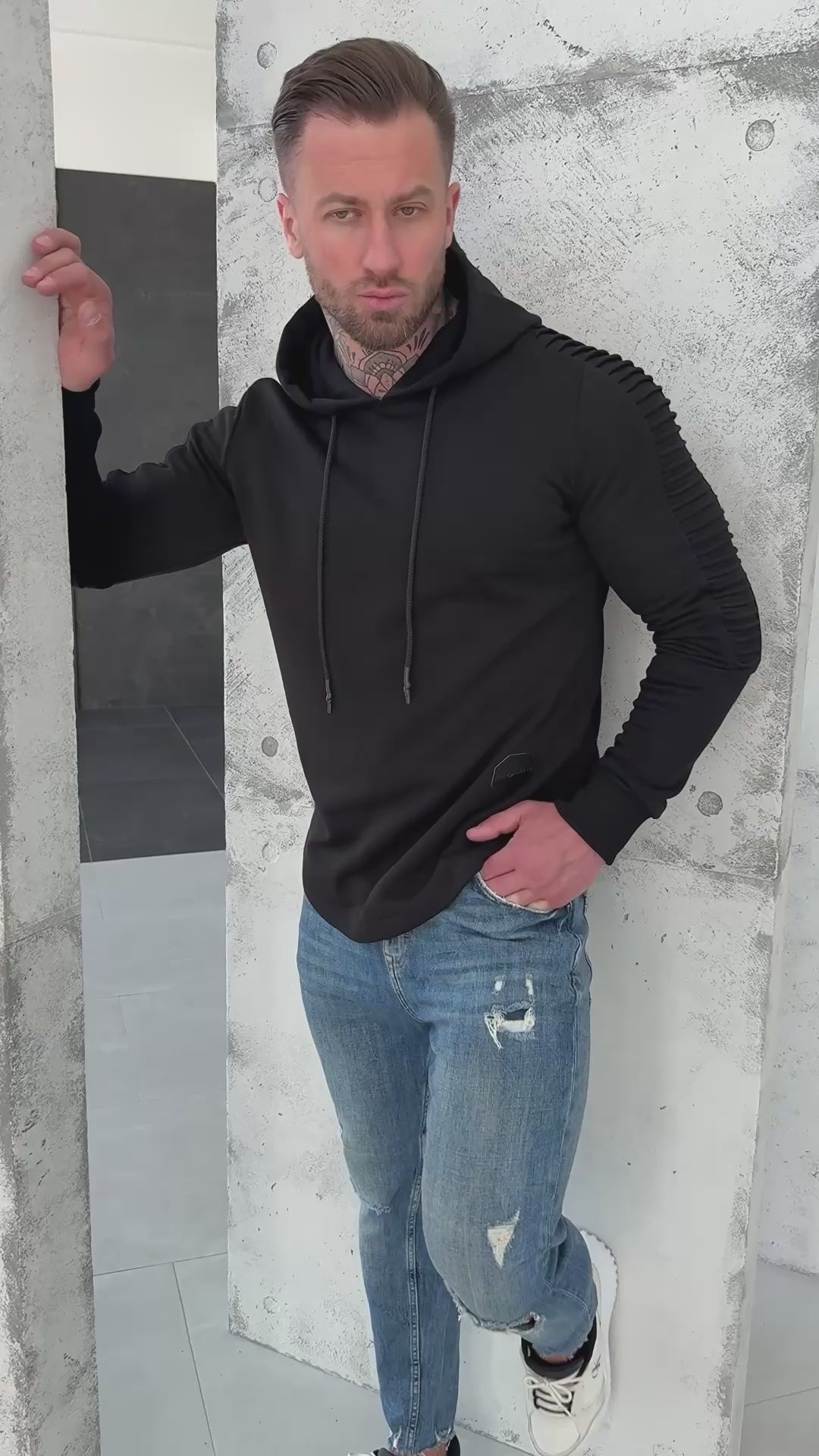HOODIE RELIEF 3
