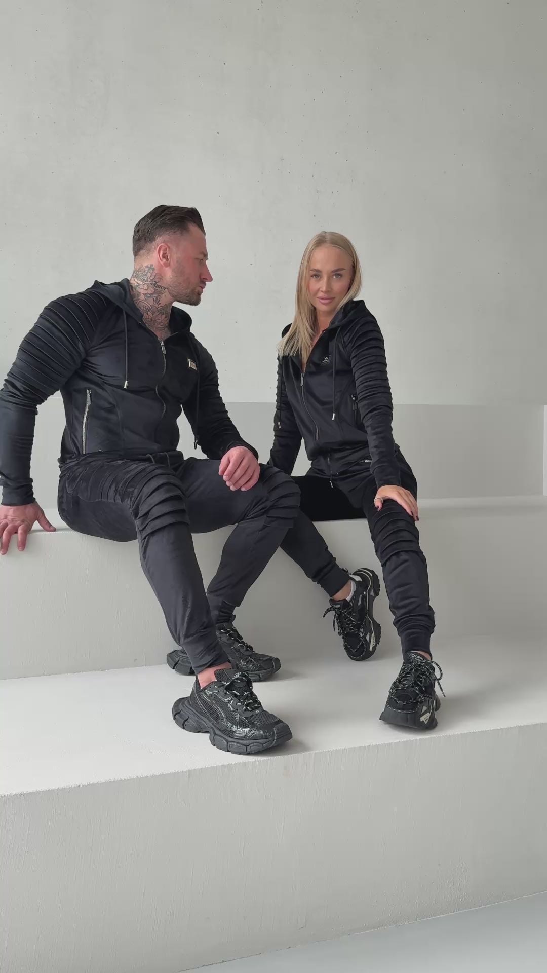 TRACKSUITS FOR COUPLE RELIEF VELUR
