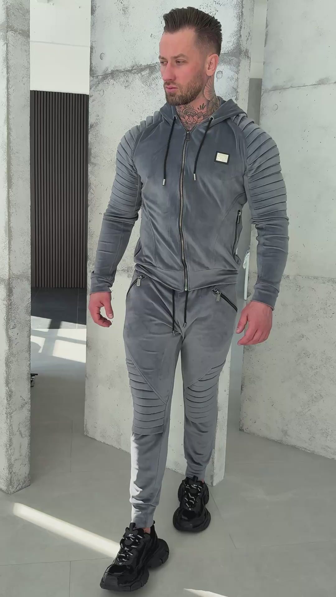TRACKSUIT RELIEF VELUR