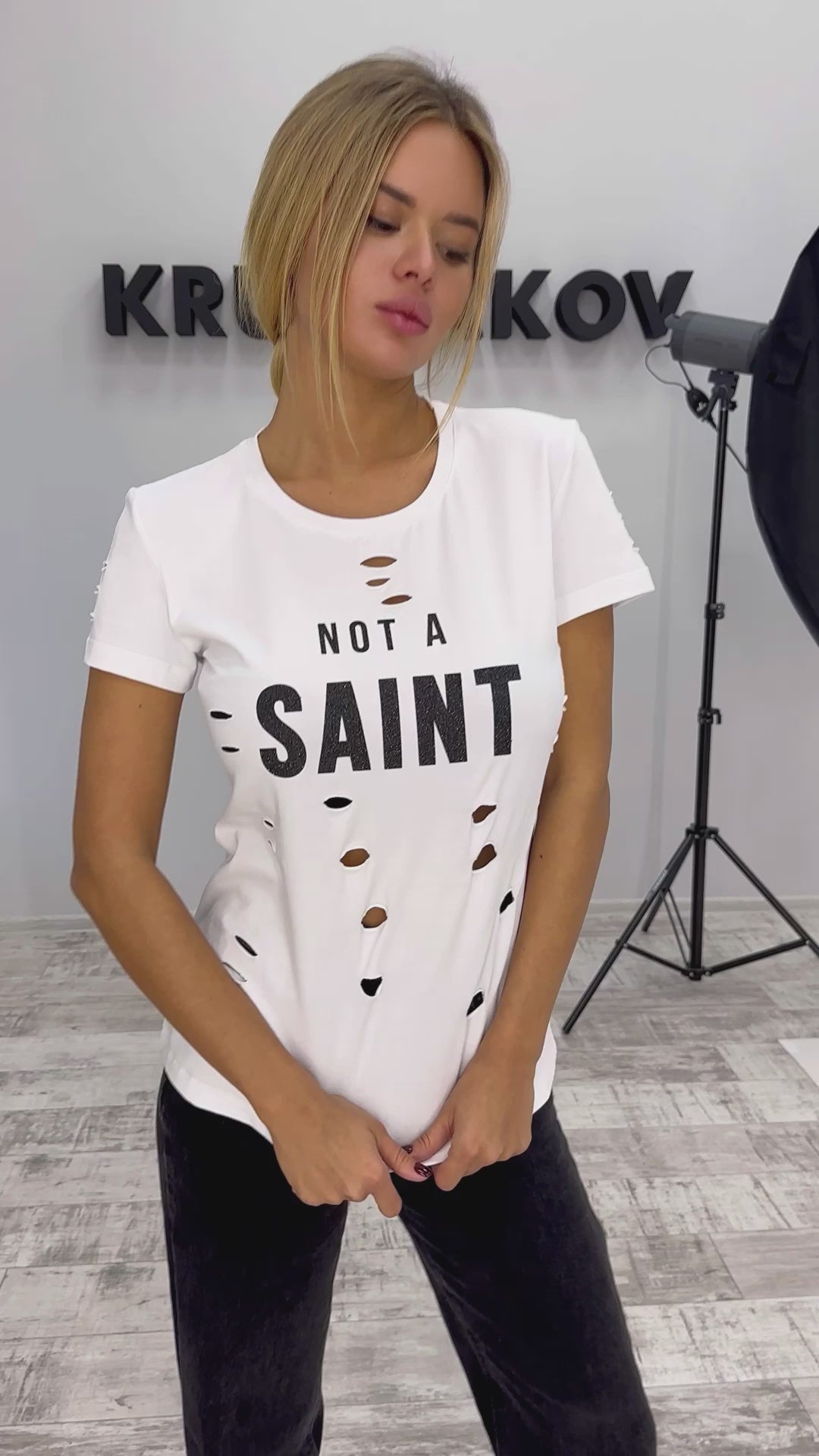 T-SHIRT NOT A SAINT